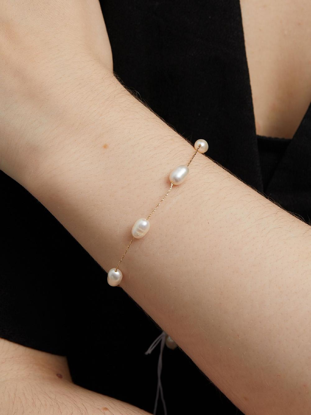 Seraphine Jon Richard Gold Tone Fine Chain And Freshwater Pearl Bracelet