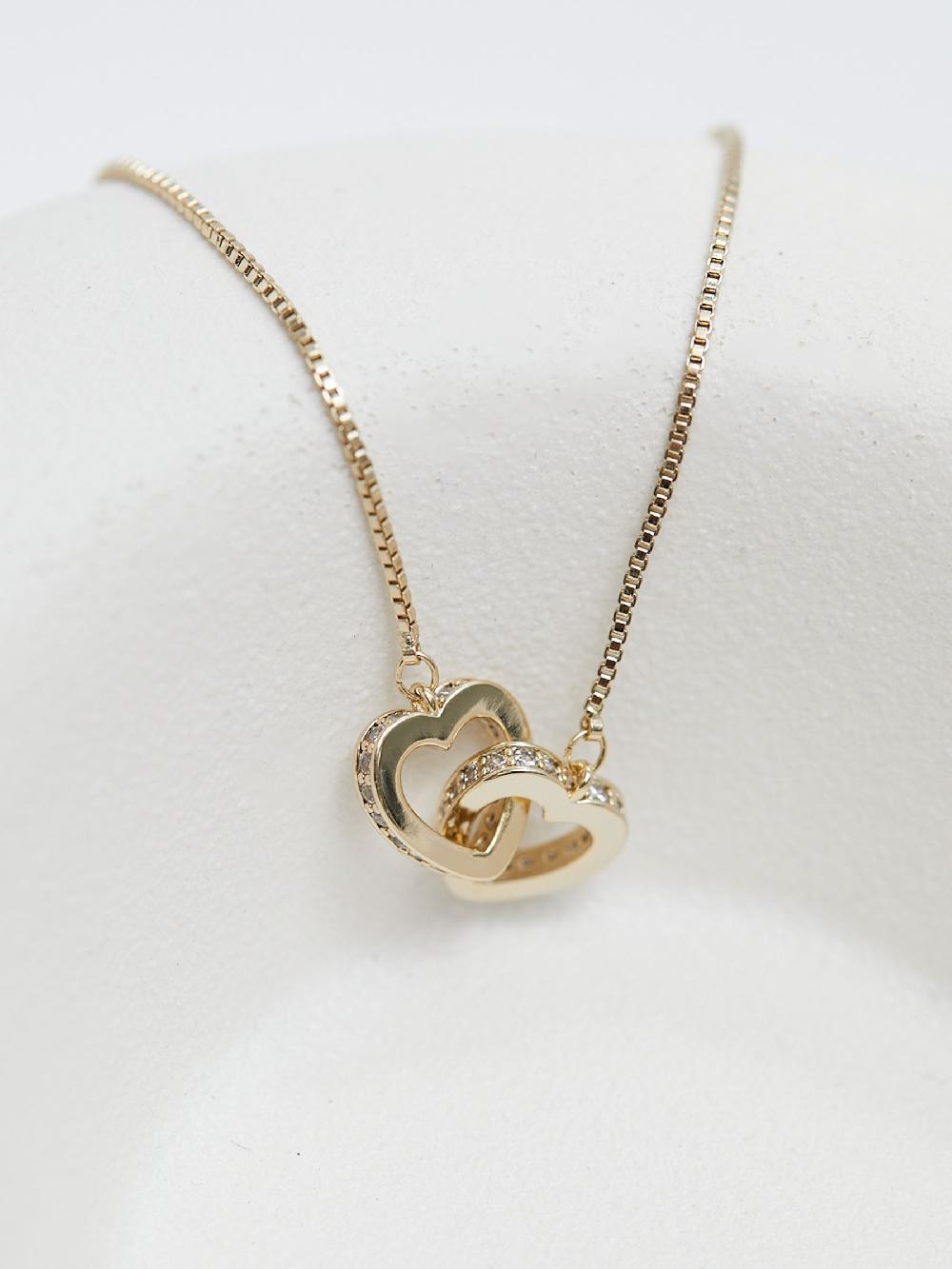 Seraphine Jon Richard Gold Tone Interlink Heart Toggle Bracelet