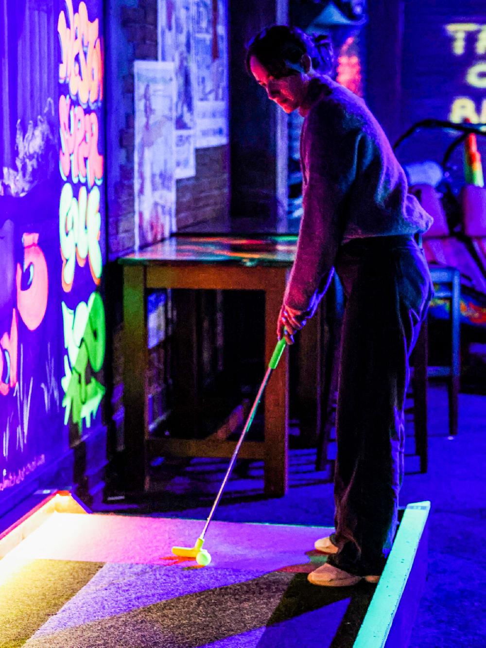 seraphine AS Crazy Golf For Four Gift Experience