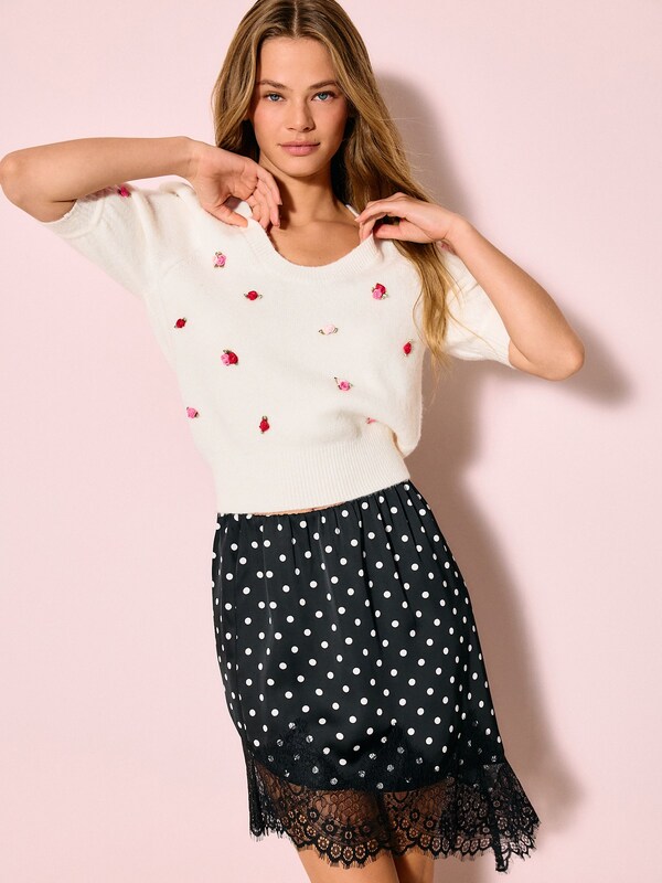 Seraphine White 3D Flower Puff Sleeve Knitted Top