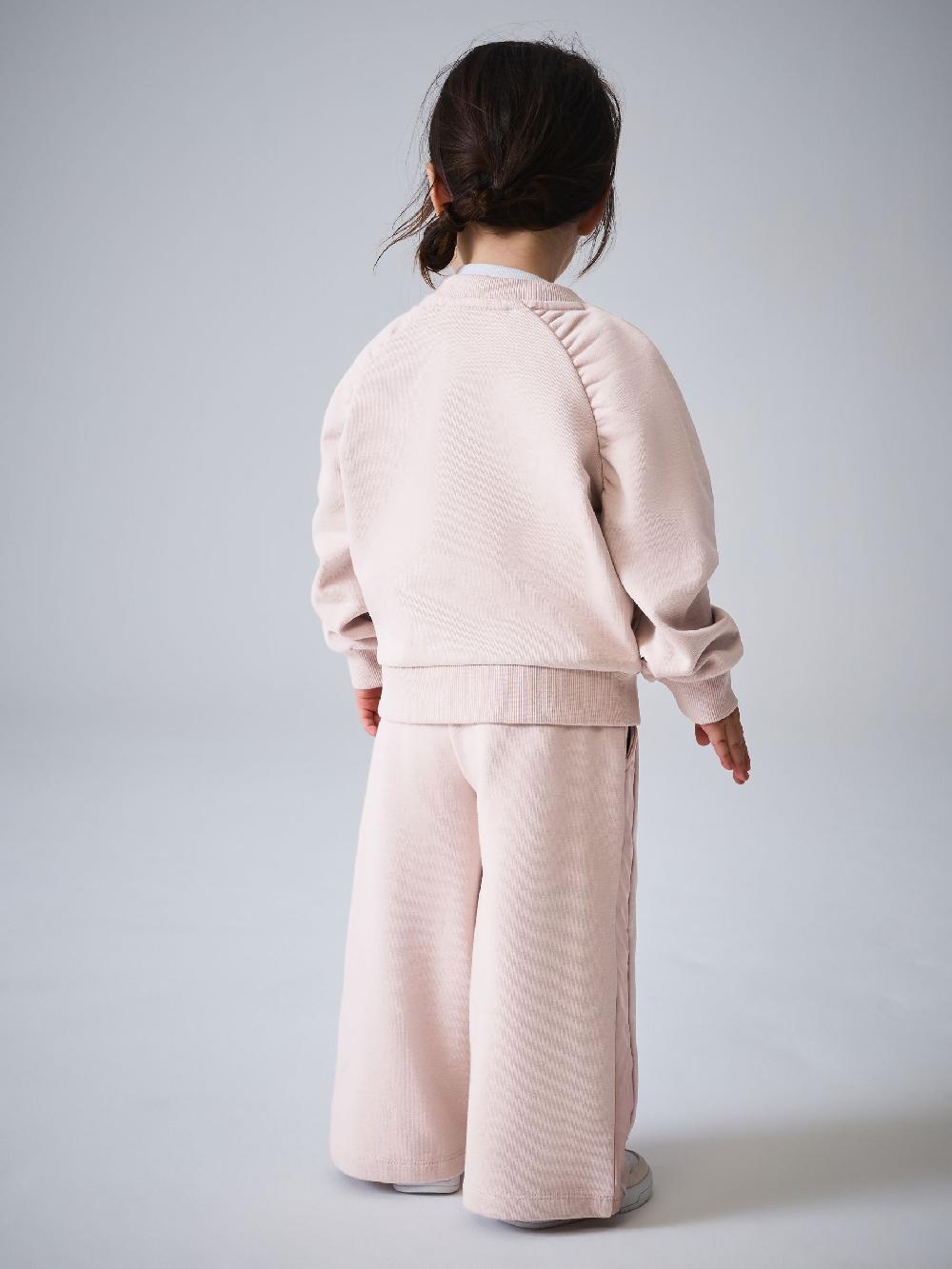seraphine smALLSAINTS Light Pink Lover Sweatshirt and Wide Leg Joggers Younger Set